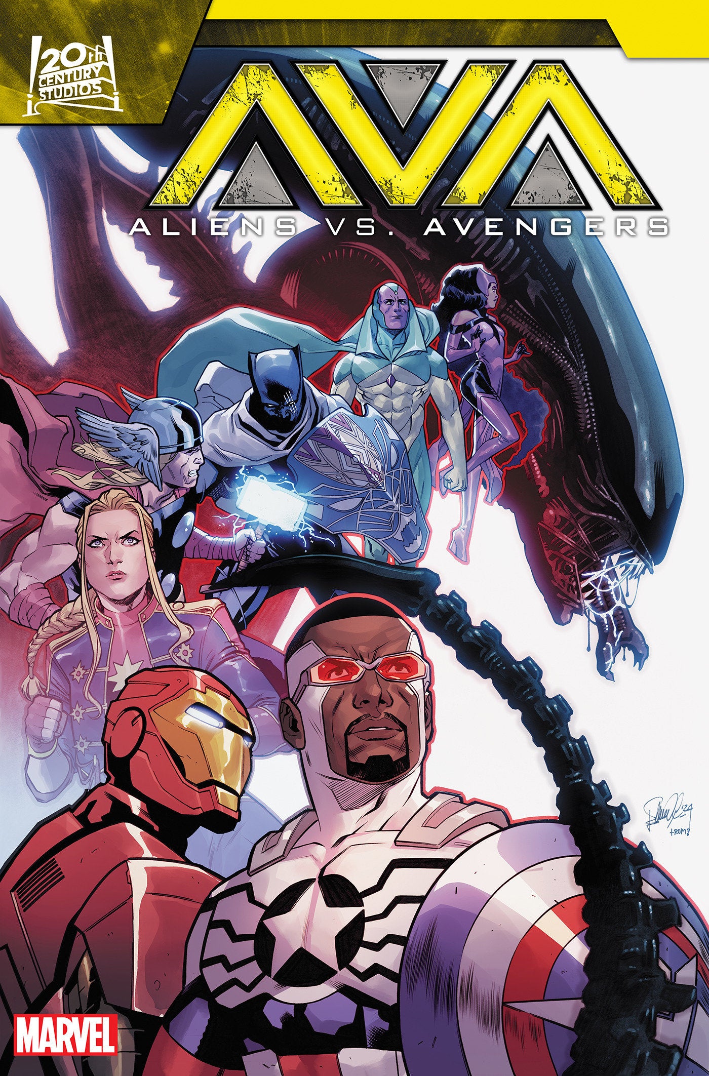 Aliens vs Avengers #3 (Of 4) Elena Casagrande Variant | Dragon's Lair Comics and Fantasy Houston TX