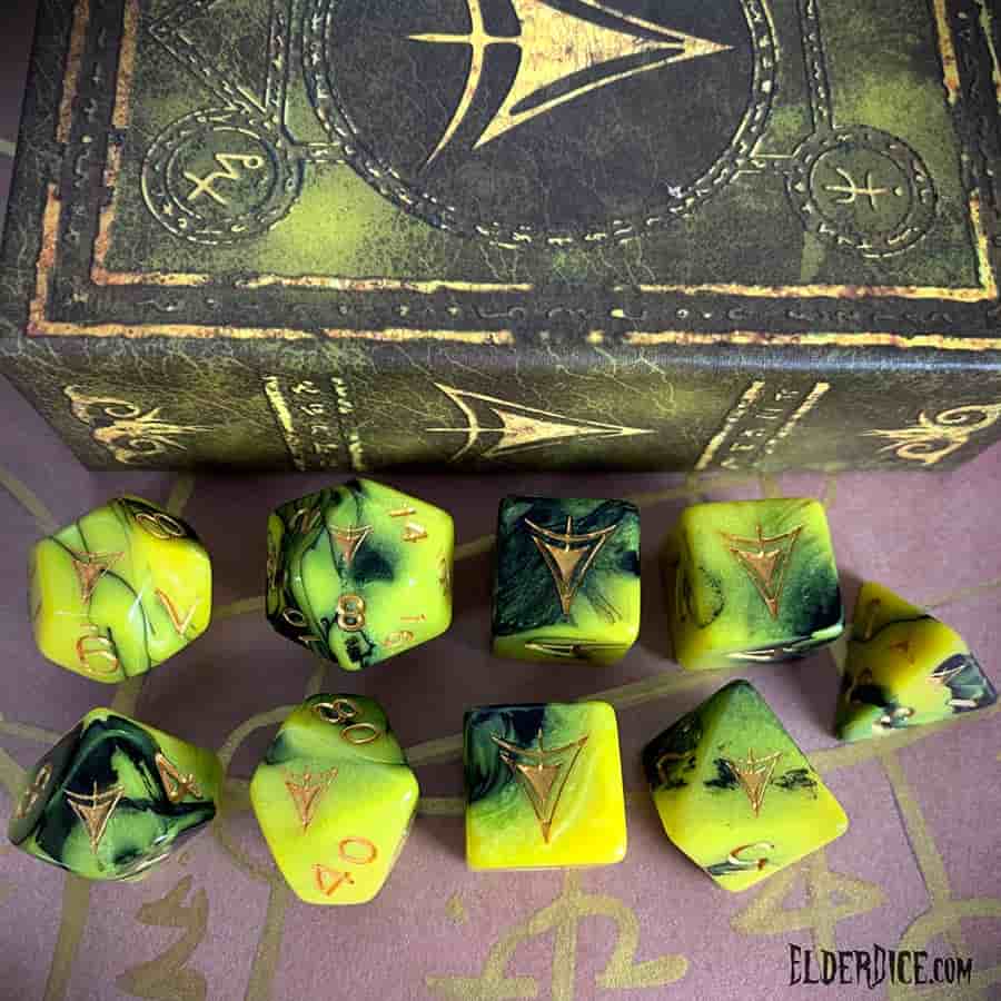 Elder Dice: Yellow Sign Poly 9 Set | Dragon's Lair Comics and Fantasy Houston TX
