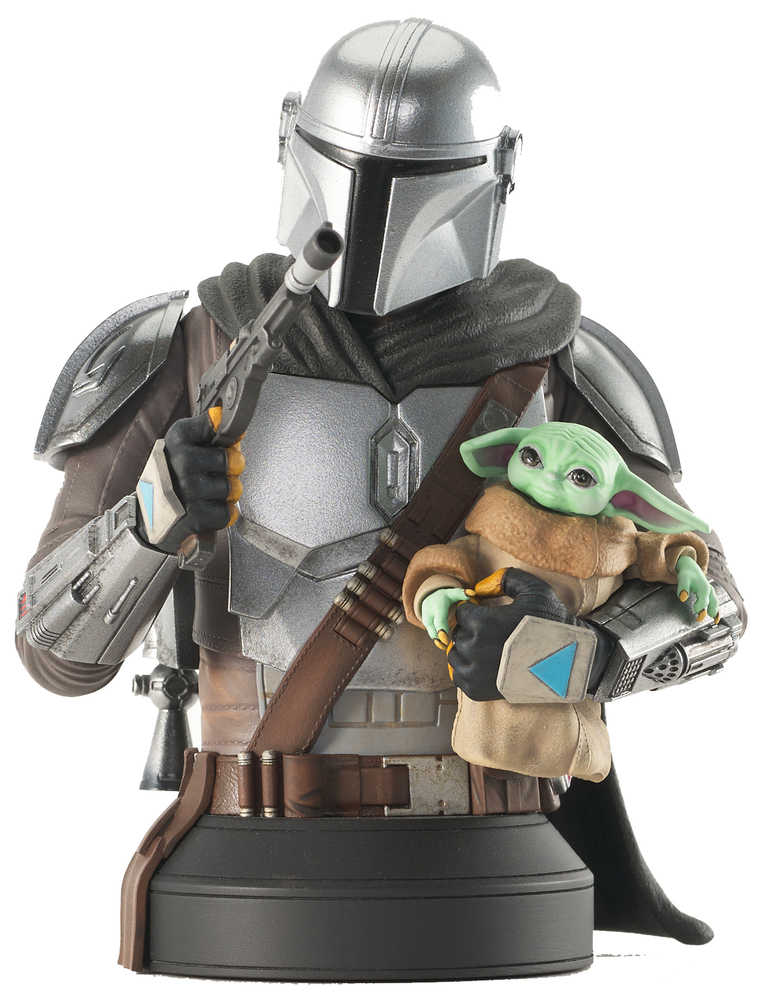 Star Wars The Mandalorian With Grogu 1/6 Scale Previews Exclusive Bust | Dragon's Lair Comics and Fantasy Houston TX