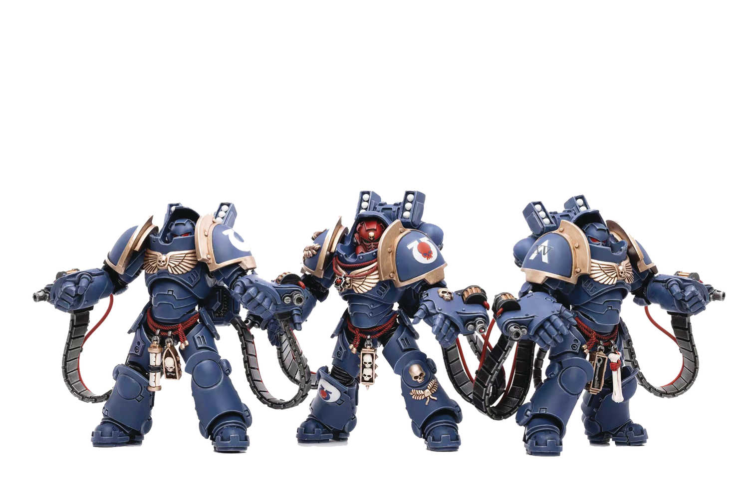 Joytoy Warhammer 40k Ultramarines Aggressors 1/18 Figure | Dragon's Lair Comics and Fantasy Houston TX